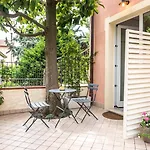 Couette-café Accanto Alle Mura & Relax