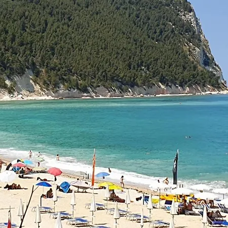 Bed and breakfast Accanto Alle Mura Rooms&relax Sirolo