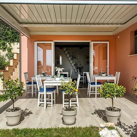 Accanto Alle Mura Rooms&relax Bed and breakfast Sirolo