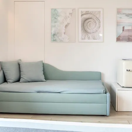 Accanto Alle Mura Rooms&relax Bed and breakfast *