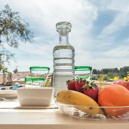 Accanto Alle Mura & Relax Bed and Breakfast 4*